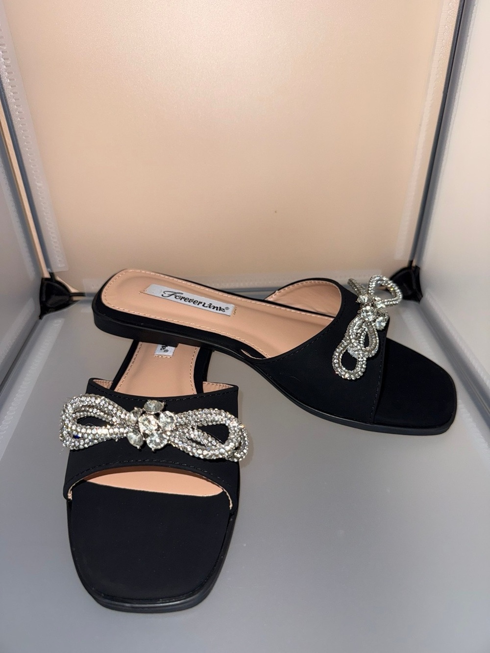 Forever Link Black Double Bow Charm Embellished Slide Flat Sandals Size 6